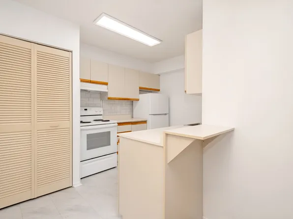 603 Forward Ave #1, Ottawa, ON K1Y 1L2