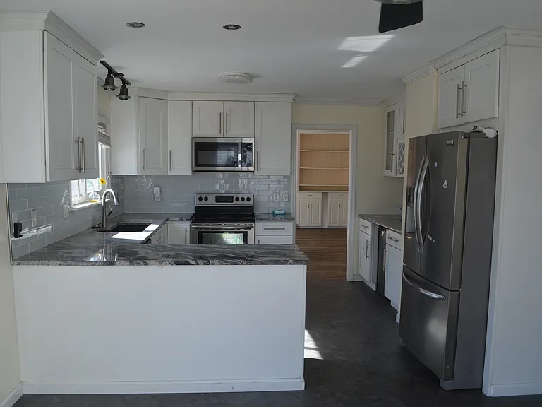 23 Brentmoor Ct — Photo 3