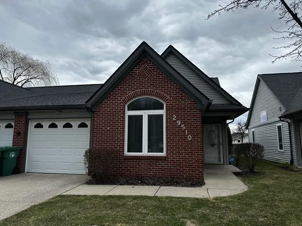 29510 Meadow Ln, Garden City, MI 48135