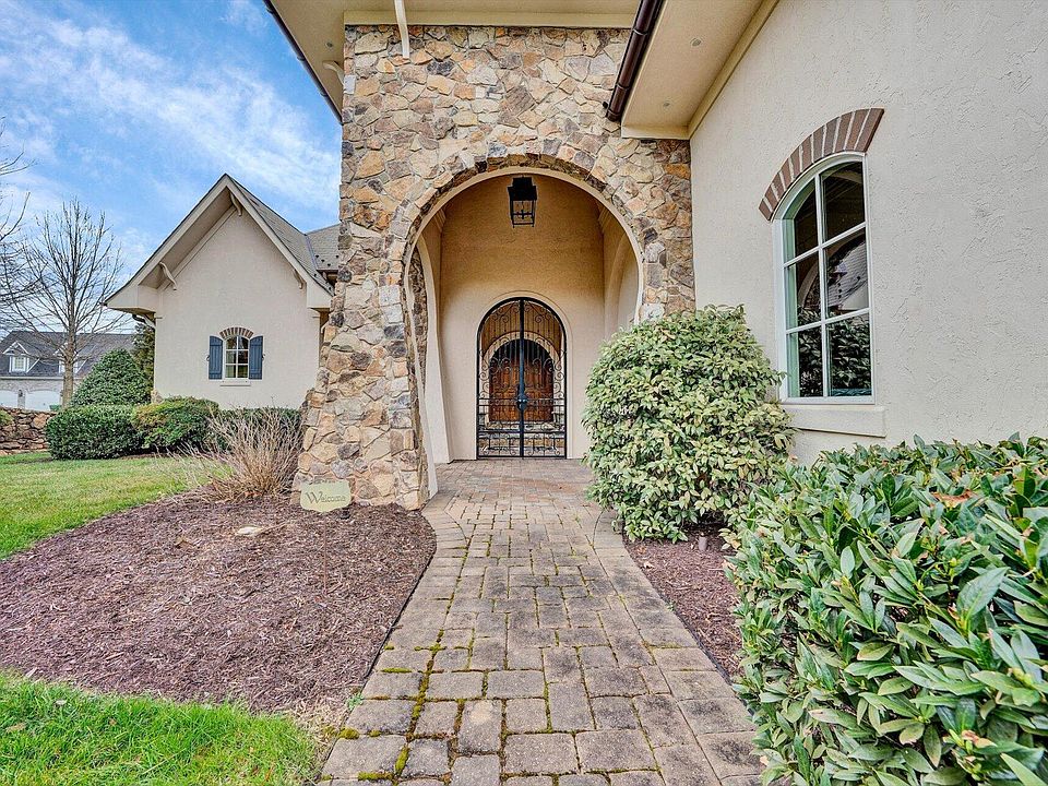 300 E Pointe Dr, Penhook, VA 24137 Zillow