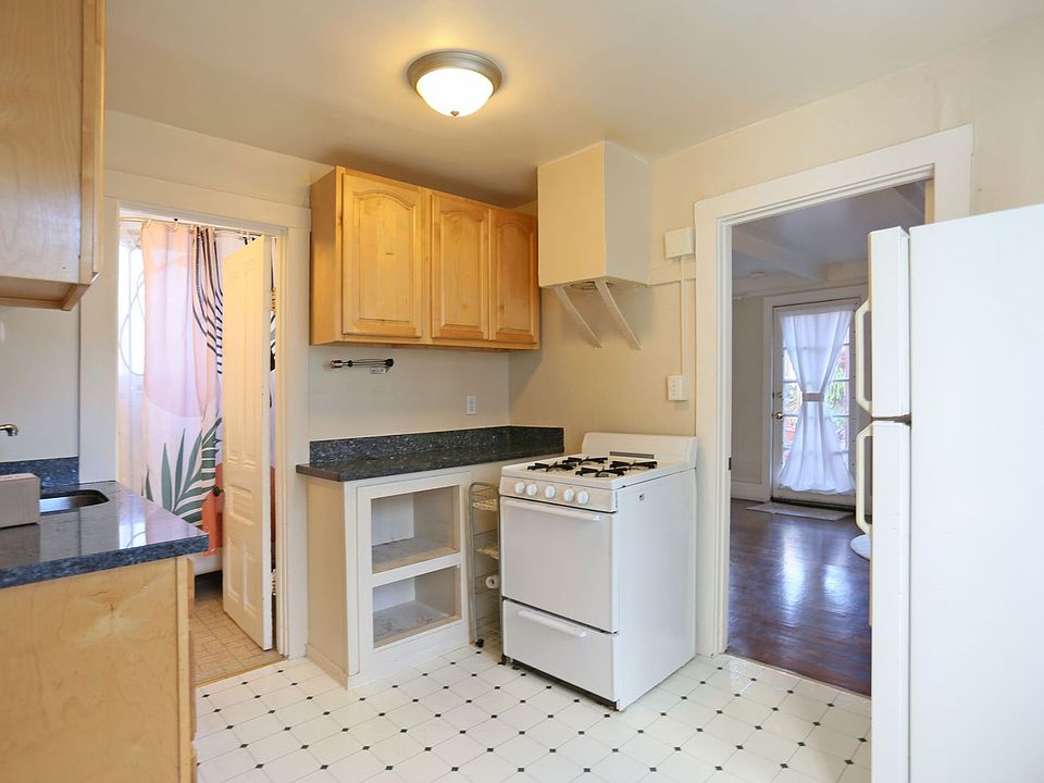 1st image of 757 Douglass St
