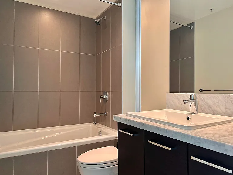5728 Berton Ave #Townhouse 3 — Photo 7