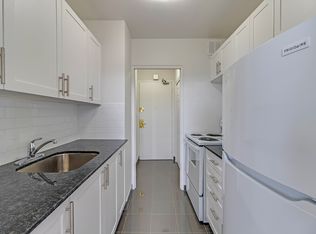 2900 Bathurst Street - Emerald Towers, Toronto, ON M6B 3A9