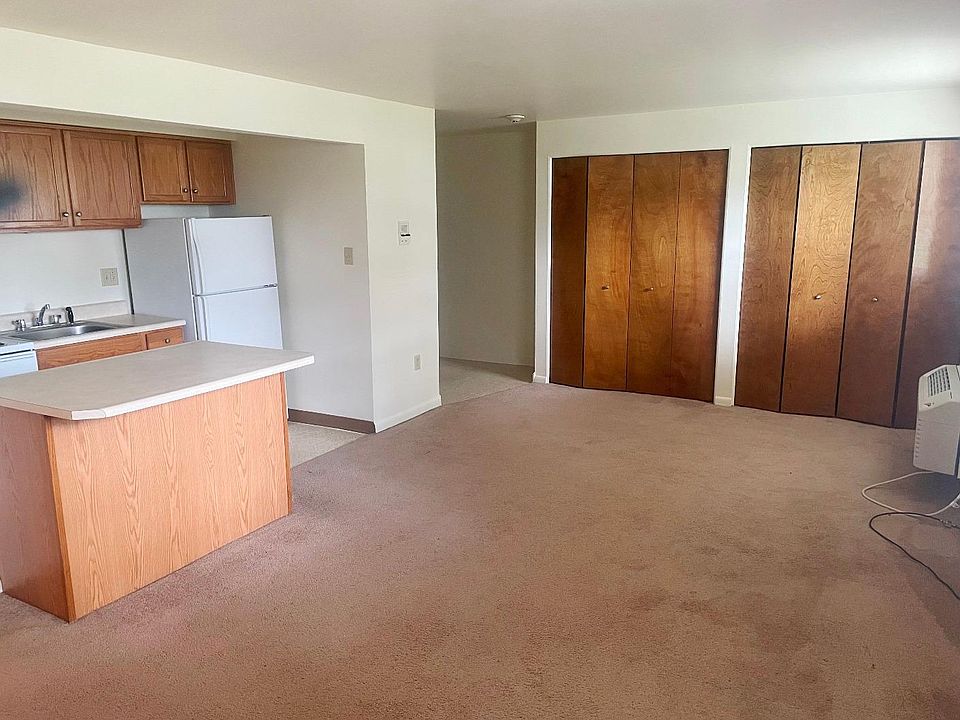 1st image of 644 George St #5