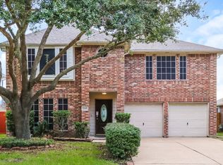 22815 W Waterlake Dr, Richmond, TX 77406