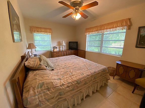 2nd image of 123 Nichele Blvd