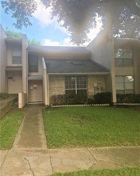 1st image of 319 Valley Park Dr