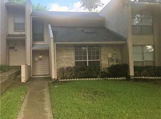 319 Valley Park Dr, Garland, TX 75043