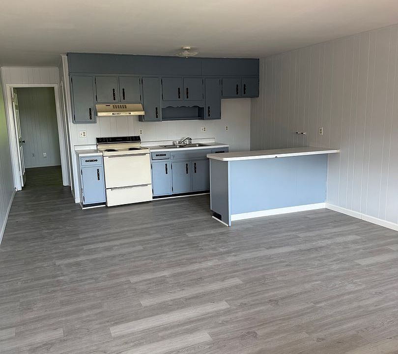 1st image of 499 N Hawkins St APT 9