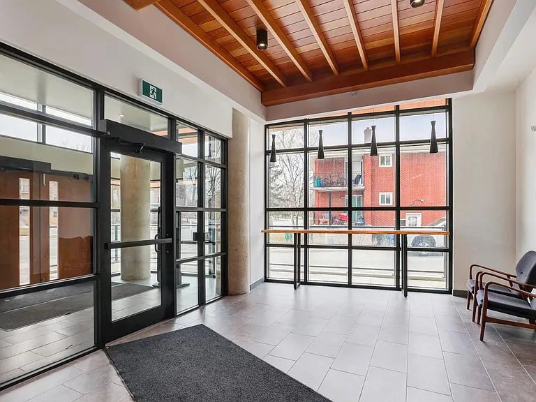 312 Erb St W #309 — Photo 4