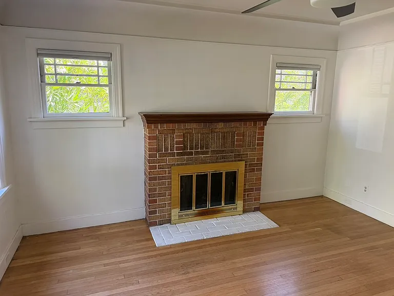1258 Pine St — Photo 2