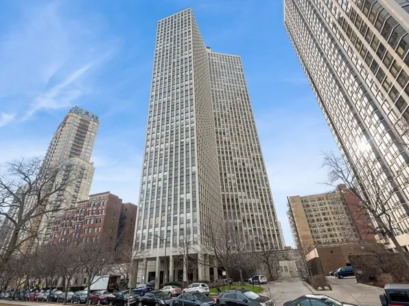 2626 N Lakeview Ave APT 609, Chicago, IL 60614