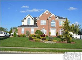 3 Churchill Ct, Jackson, NJ 08527