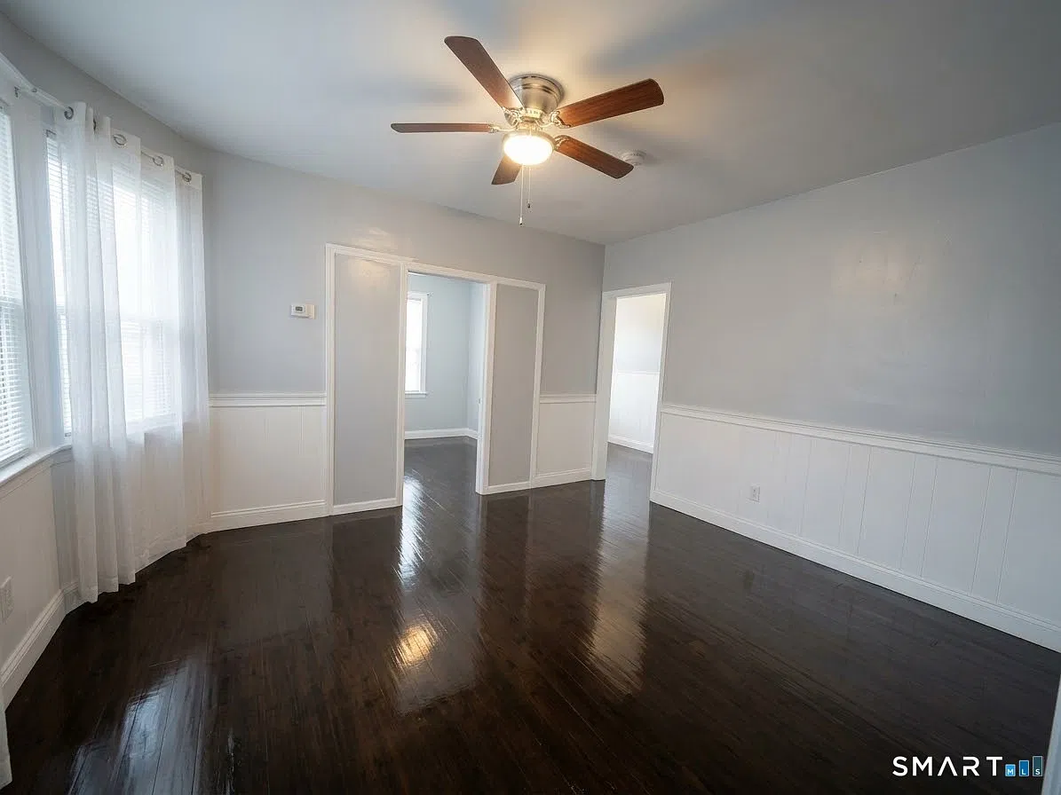 3 bed, 1.0 bath, 1092 sqft, $1,995 — Photo 2