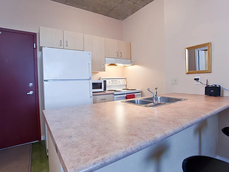 22 Cordova St E #313 — Photo 13