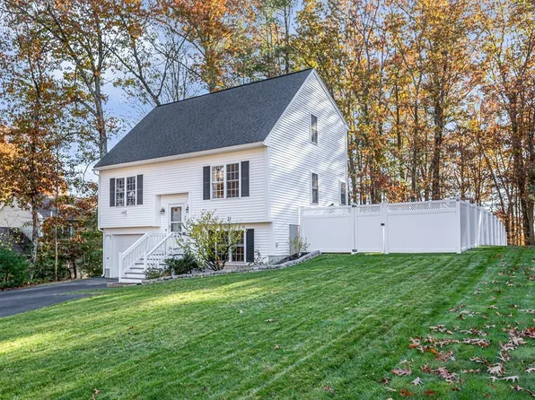 46 Parham Rd, Tyngsboro, MA 01879