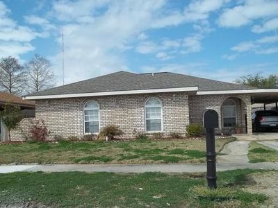 3620 Decomine Dr, Chalmette, LA, 70043