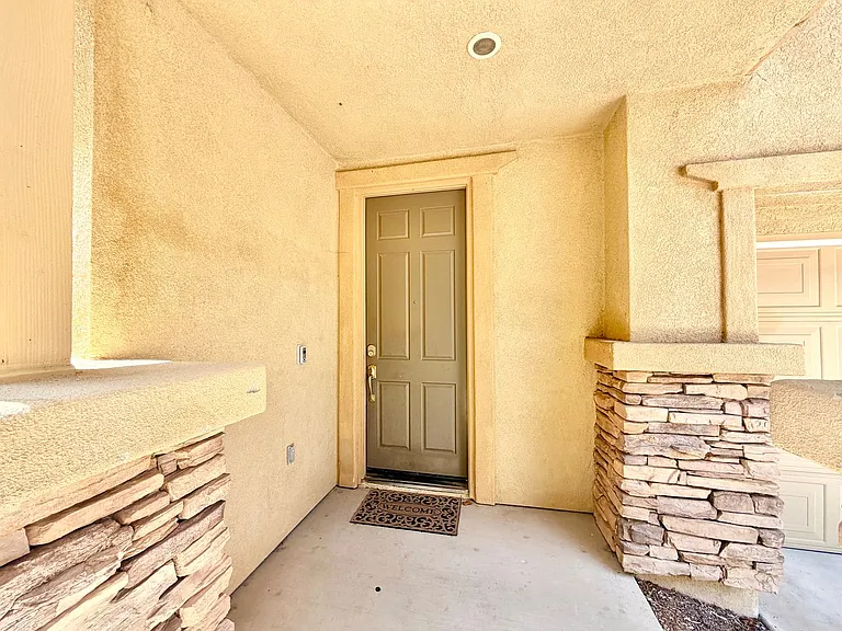 31551 Mendocino Ct — Photo 2