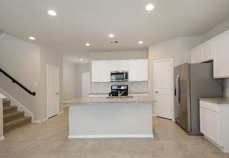 13824 Rock Island Trl — Photo 6