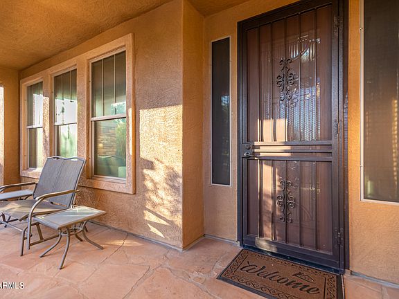4th image of 3054 E VALLEJO Drive