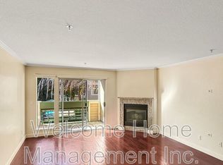 2550 Oak Rd APT 215, Walnut Creek, CA 94597