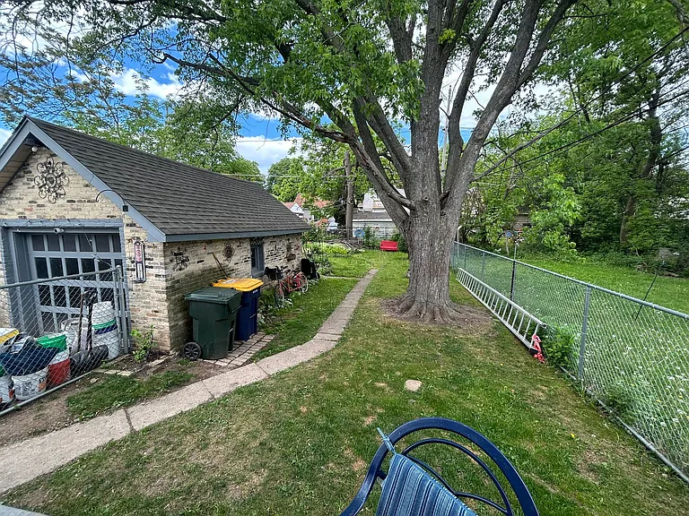 1329 S 89th St — Photo 7