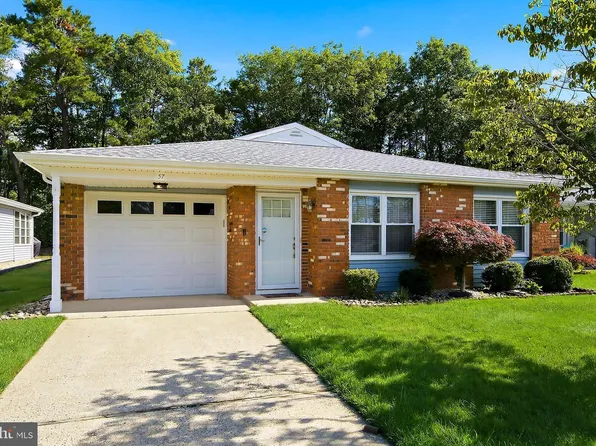 57 Yorkwood Dr, Brick, NJ 08723