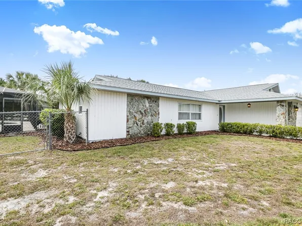 620 SE 1st Ct, Crystal River, FL 34429
