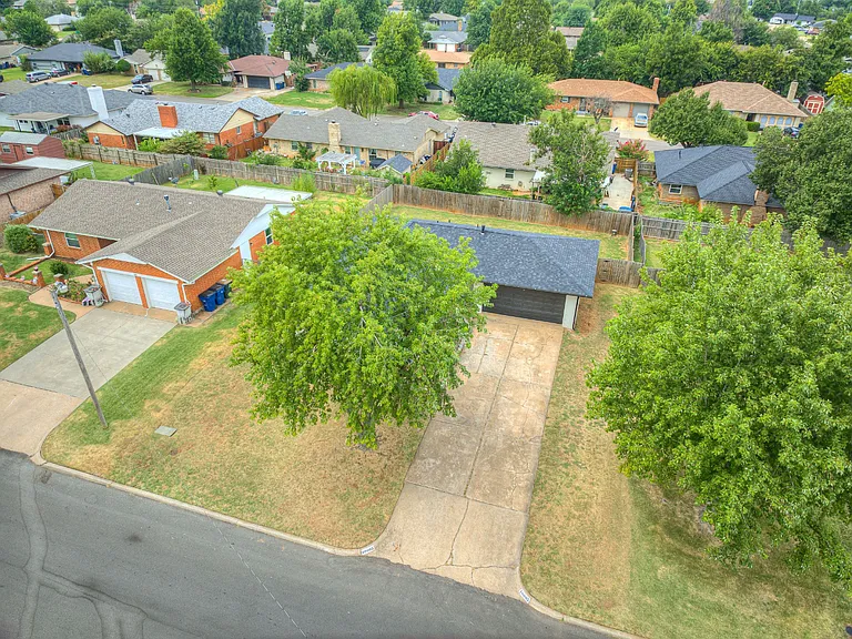 10005 Waverly Ave — Photo 33