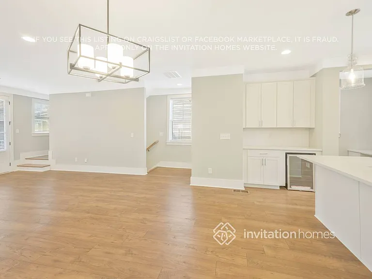 647 Vernon Ave #406 — Photo 9