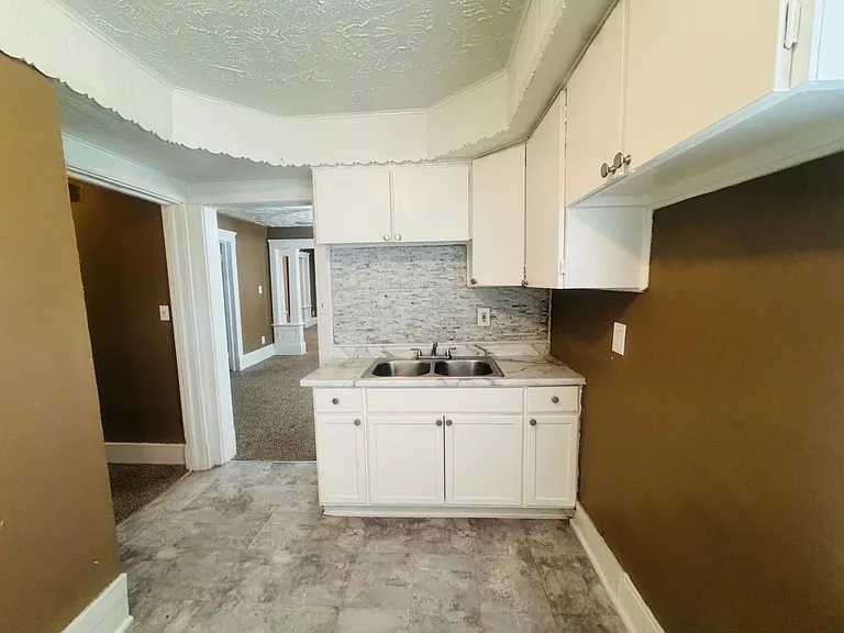 1056 E 99 ST. Cleveland, OH 44108 — Photo 26