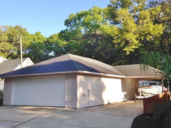 3rd image of 5004 Muldoon Cir