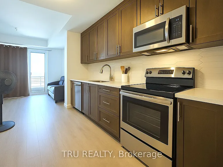 1350 Hemlock Rd #212 — Photo 11