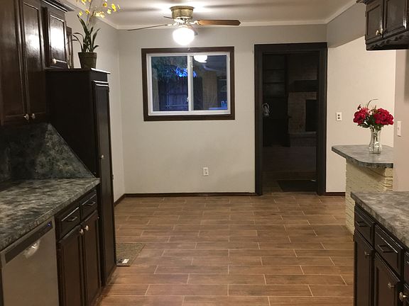 Kitchen/ Dinning Room