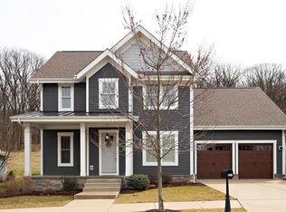 221 Venango Trl, Mars, PA 16046