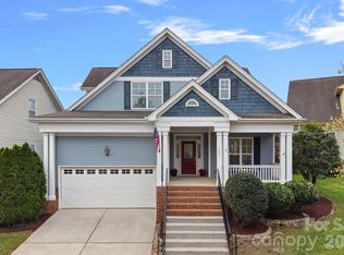 176 Water Oak Dr, Mooresville, NC 28117
