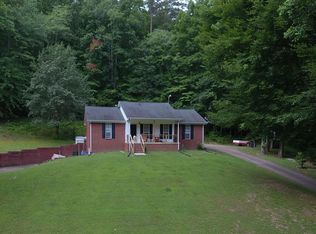 576 Carroll Hollow Rd, Waynesboro, TN 38485