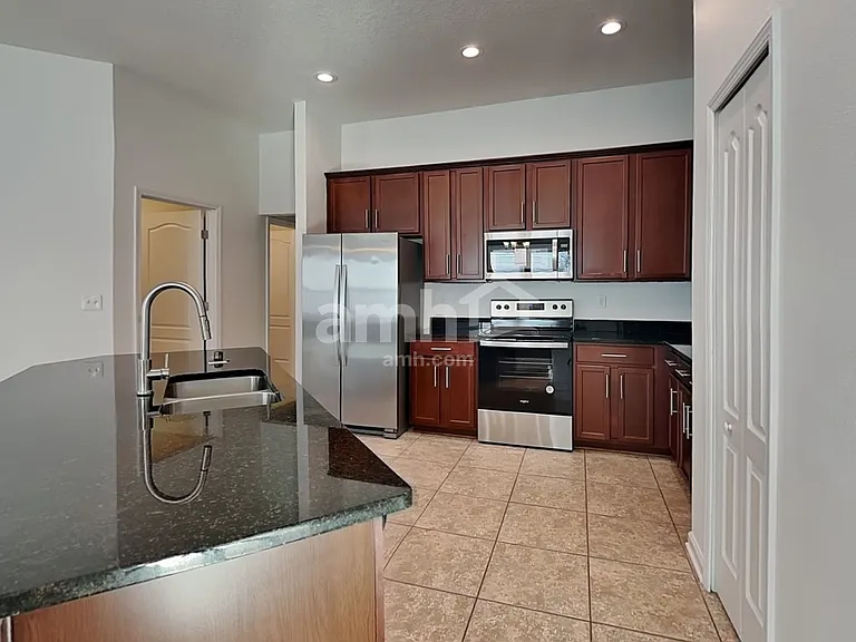 1045 Bains Lake Dr — Photo 3