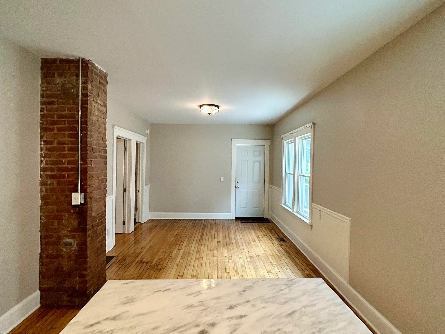 1 bed, 750 sqft, $1,150 — Photo 3