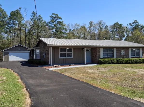 820 Deer Run Dr, Saraland, AL 36571