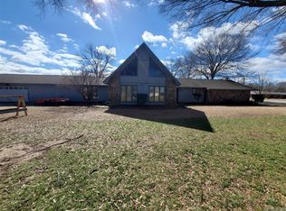 2808 Minor Dr, Newport, AR 72112