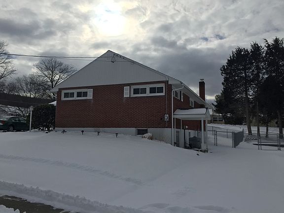 2nd image of 277 Academy Dr