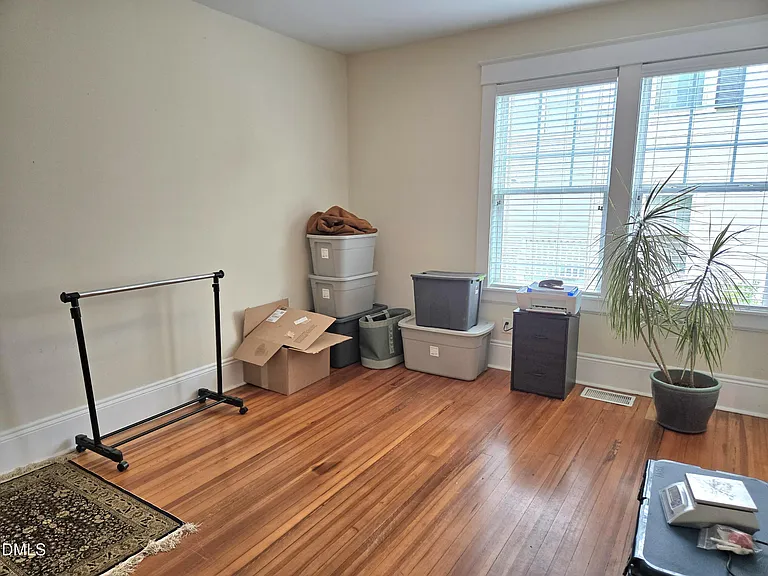 1107 Mordecai Dr — Photo 11