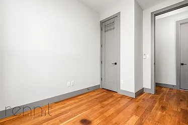 Rented by Rennit Inc.