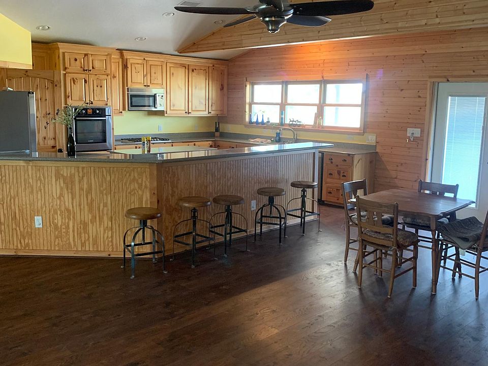 Kitchen and dining area