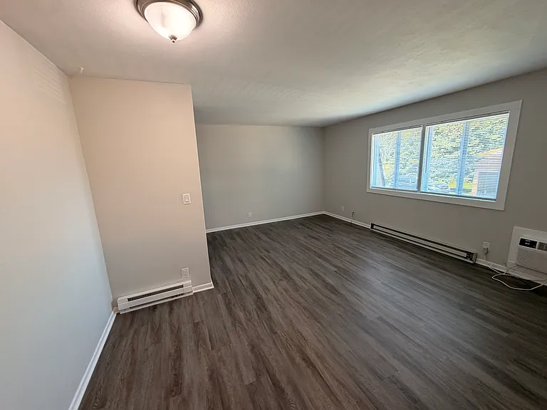 210 High Line St #6 — Photo 7