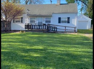 1017 W Iles Ave, Jerome, IL 62704