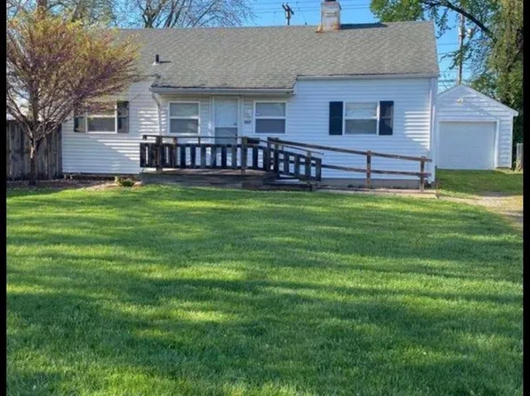 1017 W Iles Ave, Jerome, IL 62704