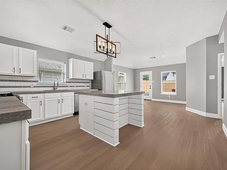 22210 Bellow Glen Dr — Photo 16
