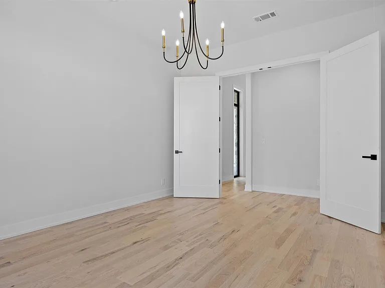 333 Spicewood Trails Dr — Photo 21